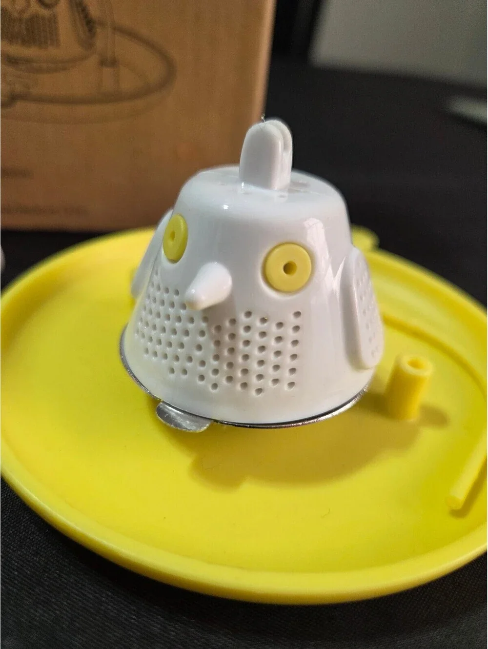 The Pampered Chef Tea-Bird Infuser with Original Box and Instructions